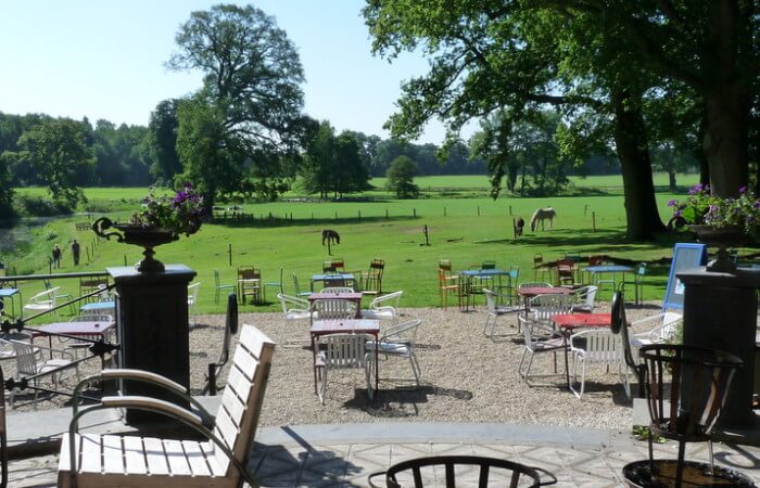 Terras met uitzicht hotel Gaia bij Nieuw Rande, Diepenveen (foto: Davides.nl)