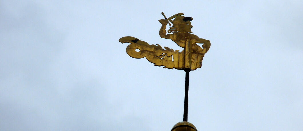 Zeemeerman op de kerk van Zuurdijk
