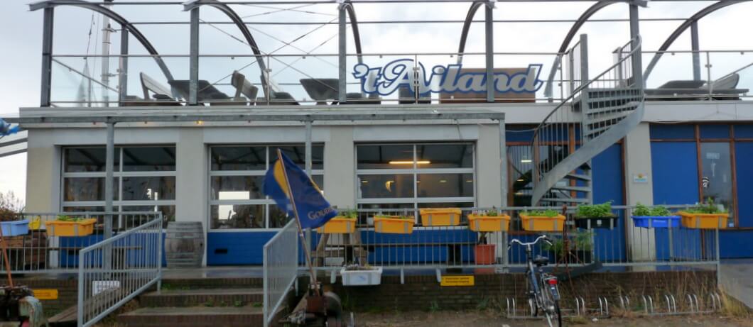 Gevel restaurant 't Ailand in Lauwersoog