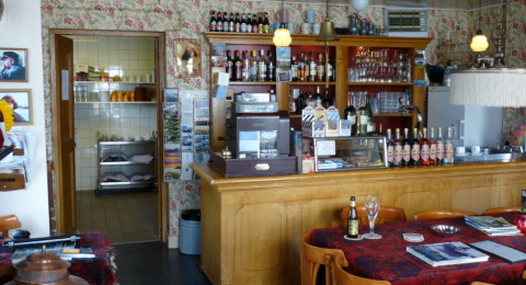 Bruin café ’t Zielhoes aan het einde van de wereld in Noordpolderzijl