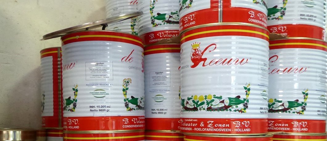 Blikken augurken van De Leeuw Zuurwaren