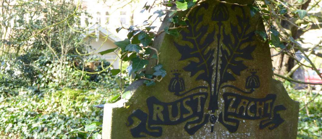 Grafsteen Rust zacht op Huis te Vraag