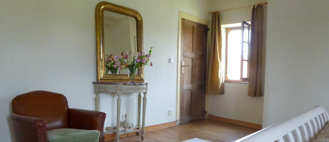 Ruime poortkamer Buitenplaats Bemelen (Foto: Davides.nl)