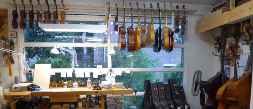 Atelier van De Luthiers foto Davides