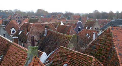 Elburg gezien vanuit de Vischpoort.