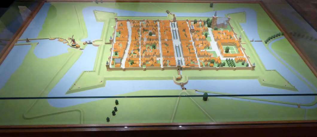 Maquette van de stad in Museum Elburg.
