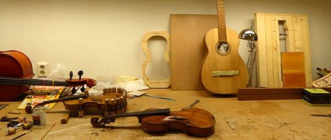 De Luthiers maken snaarinstrumenten en hebben een leuke B&B midden in het historische deel van Dordrecht