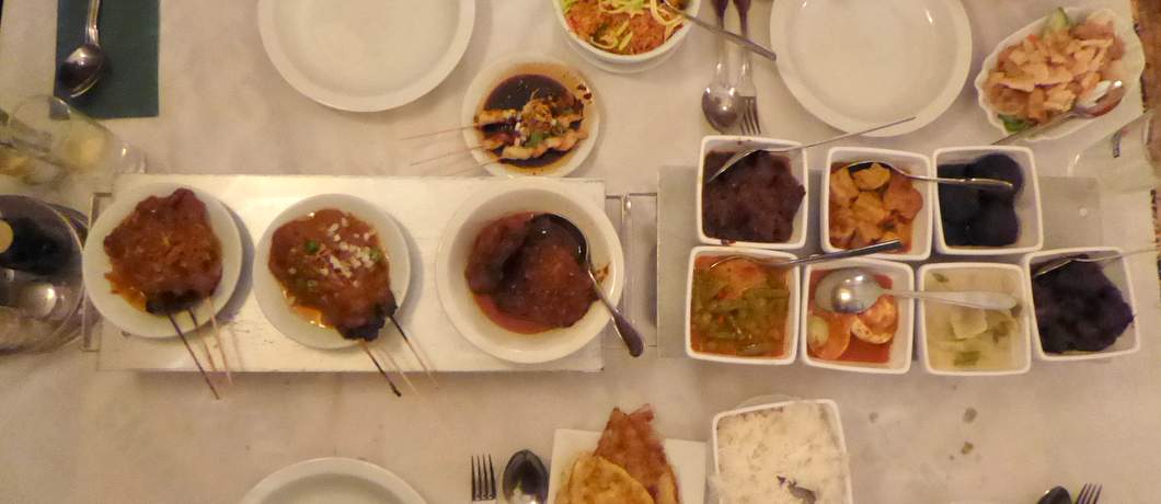 Rijsttafel Soeboer Baroe bij Indisch restaurant Soeboer.