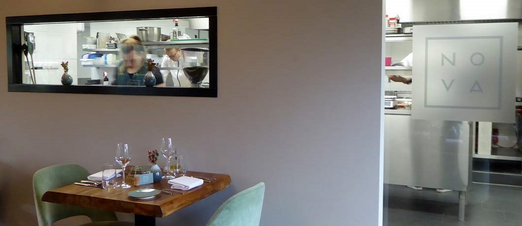 Kijkje op de keuken van restaurant Nova