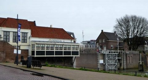 Restaurant Merwezicht in Gorinchem aan de rivier