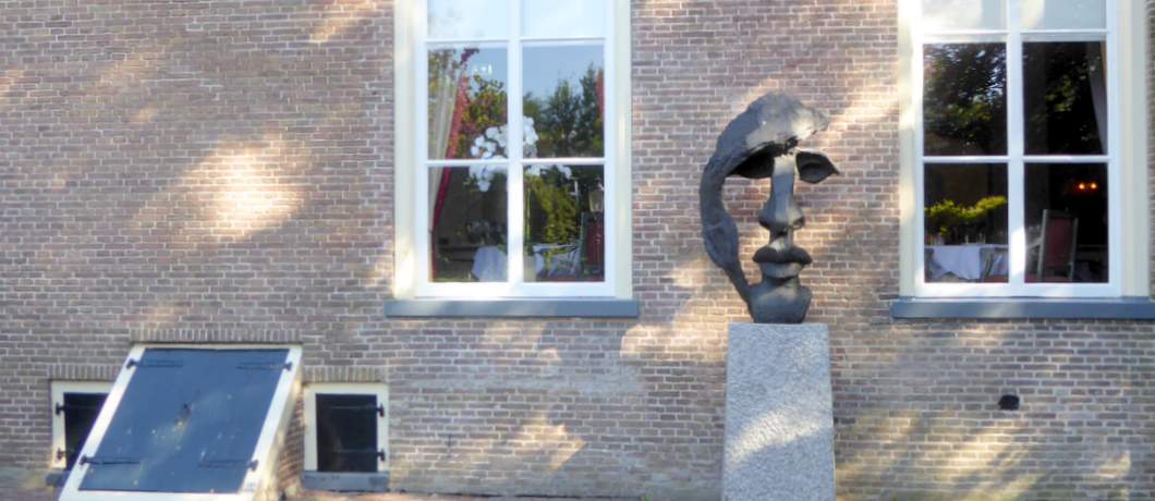 Beeld van Johan Cruijff door Eric Claus in beeldenpark De Havixhorst