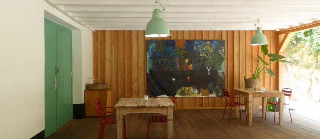 Schilderij op het grote overdekte terras van landgoed Heerdeberg