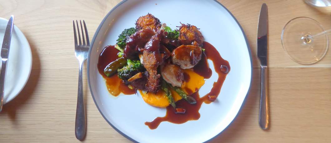 Kwartel borst en bout onderdeel van het Verwenmenu bij restaurant Tante Blanche