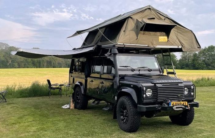 Land Rover Defender huren met daktenten voor het utlieme vrijheidsgevoel