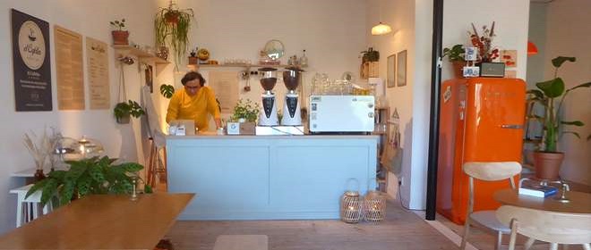 Interieur van koffiebar El Cafetin