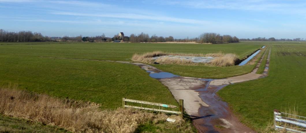 Polders en vergezichten tijdens de fietstocht langs de kliffen van Gaasterland