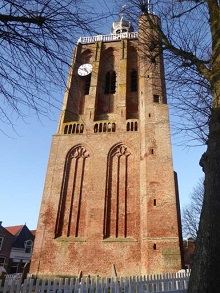 De imposante stompe Toren van Workum