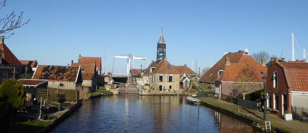 Stadsgezicht Elfstedenstad Hindeloopen net van de Camino Vespers af