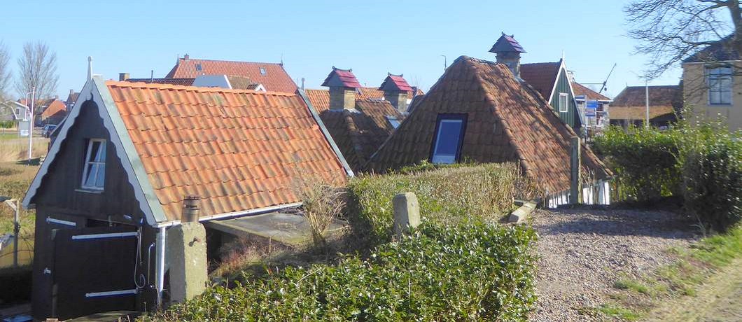 Oude vissershuisjes in Workum, onderdeel van het St. Odulphuspad