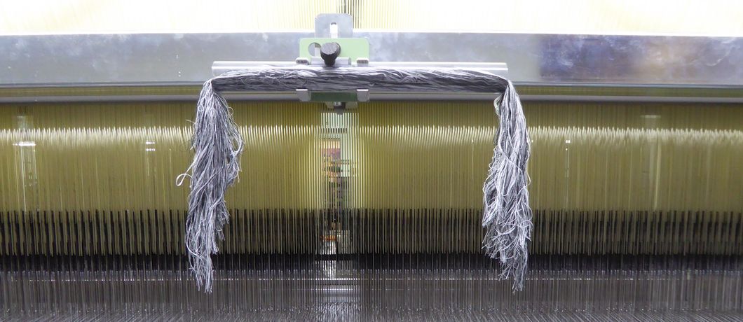 Garen weven in het Textielmuseum in Tilburg.