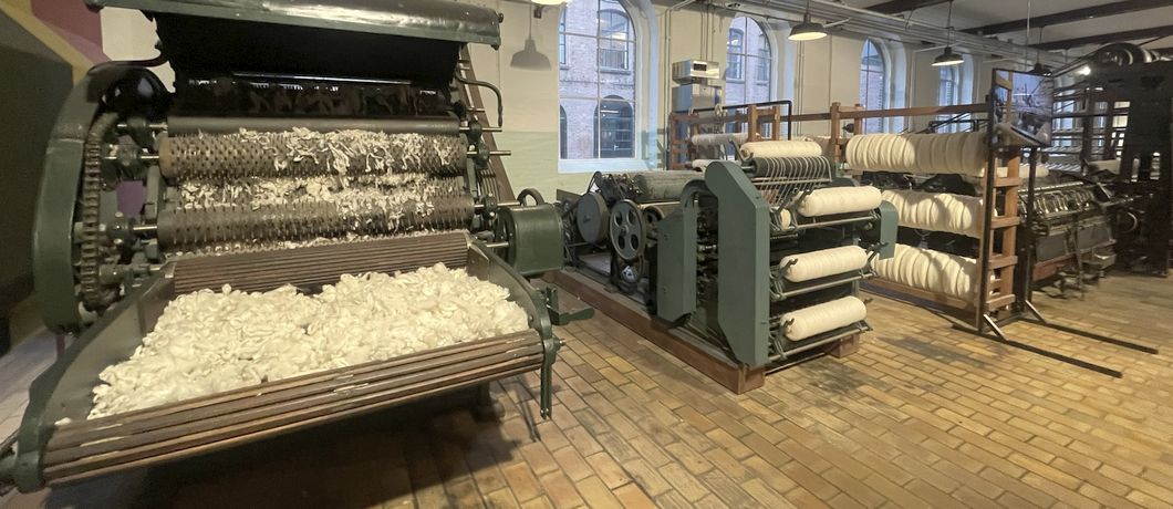 Wolmaalderij in het Textielmuseum in Tilburg.