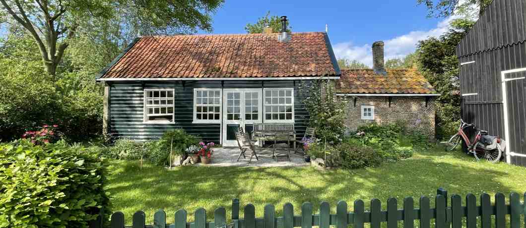 Vooraanzicht vakantiehuis in Terhofstede, gehucht bij Retranchement.